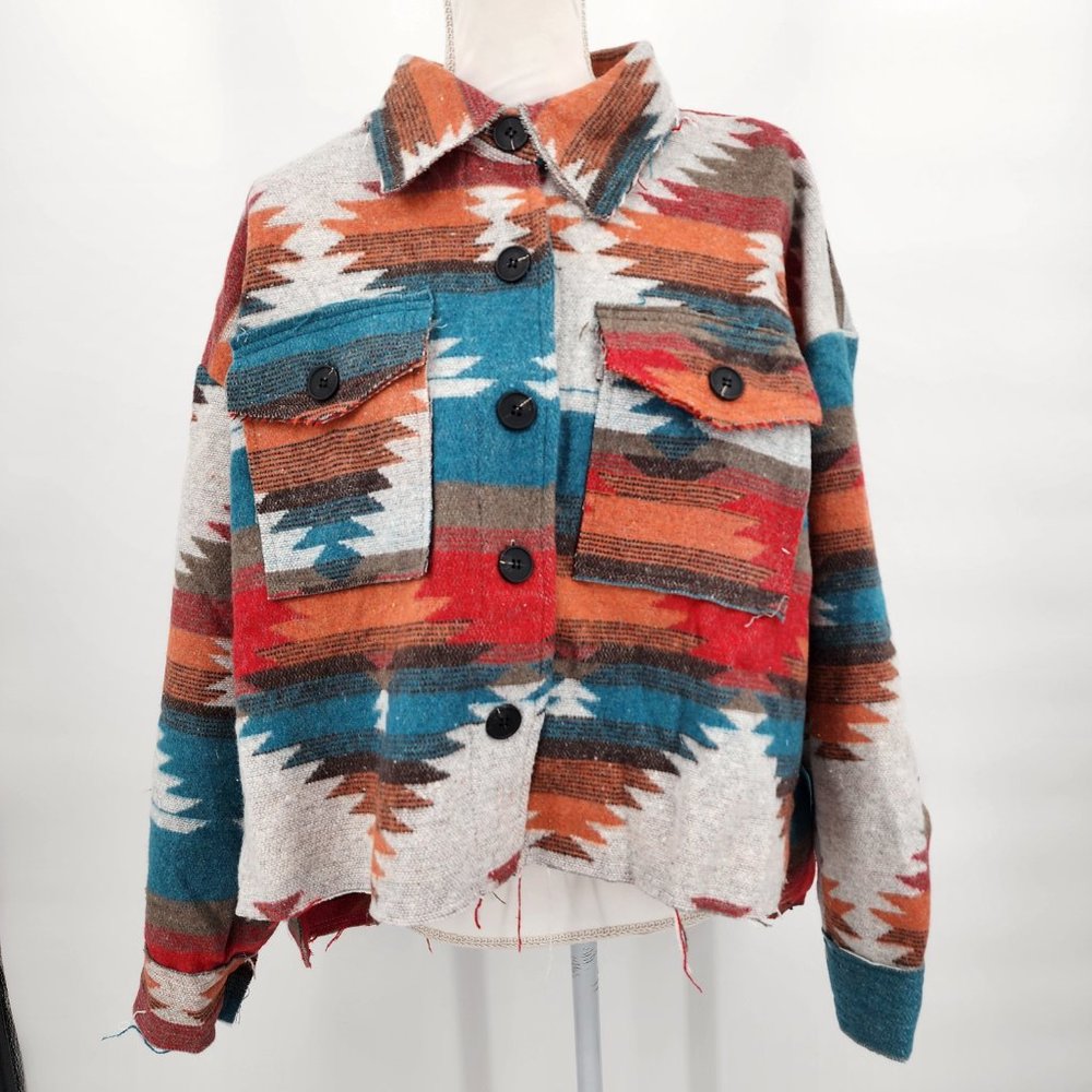 VEVERET Aztec Southwest Cowgirl Print Cropped Shacket Jacket S, M, L NWT - Picture 5 of 16